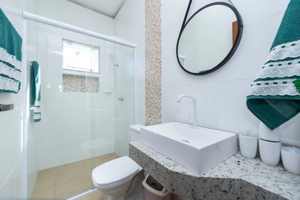 CASA COM PISCINA CABIÚNA -  PRAIA MARISCAL