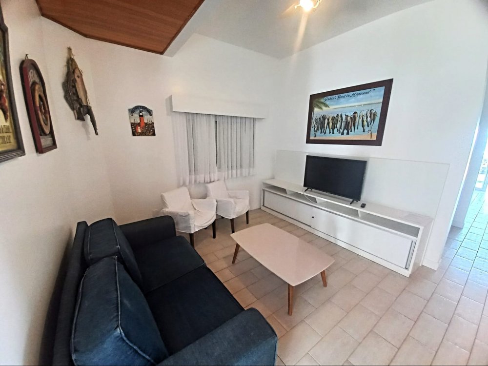 CASA COM JACUZZI BEIRA MAR - PRAIA DO CANTO GRANDE