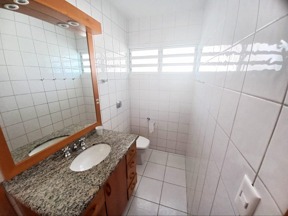 CASA COM JACUZZI BEIRA MAR - PRAIA DO CANTO GRANDE