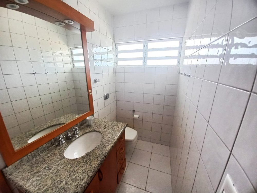 CASA COM JACUZZI BEIRA MAR - PRAIA DO CANTO GRANDE