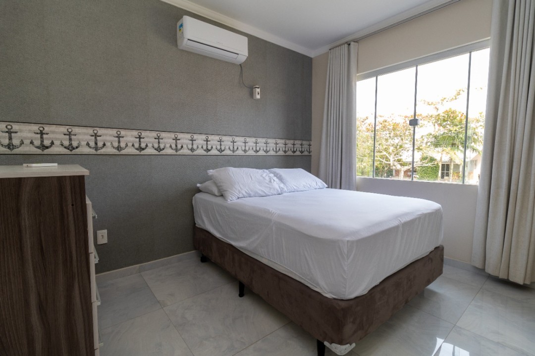 CASA COM PISCINA PRAIA DE MARISCAL