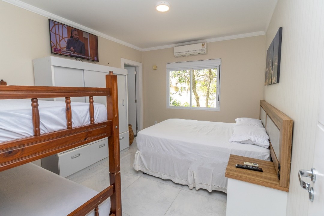 CASA COM PISCINA PRAIA DE MARISCAL