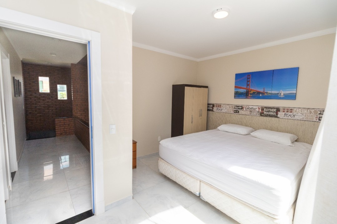 CASA COM PISCINA PRAIA DE MARISCAL