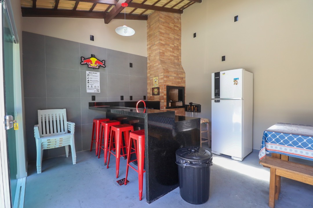 CASA COM PISCINA PRAIA DE MARISCAL