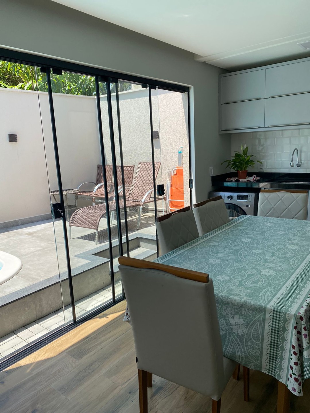 CASA COM PISCINA PRAIA DE CANTO GRANDE