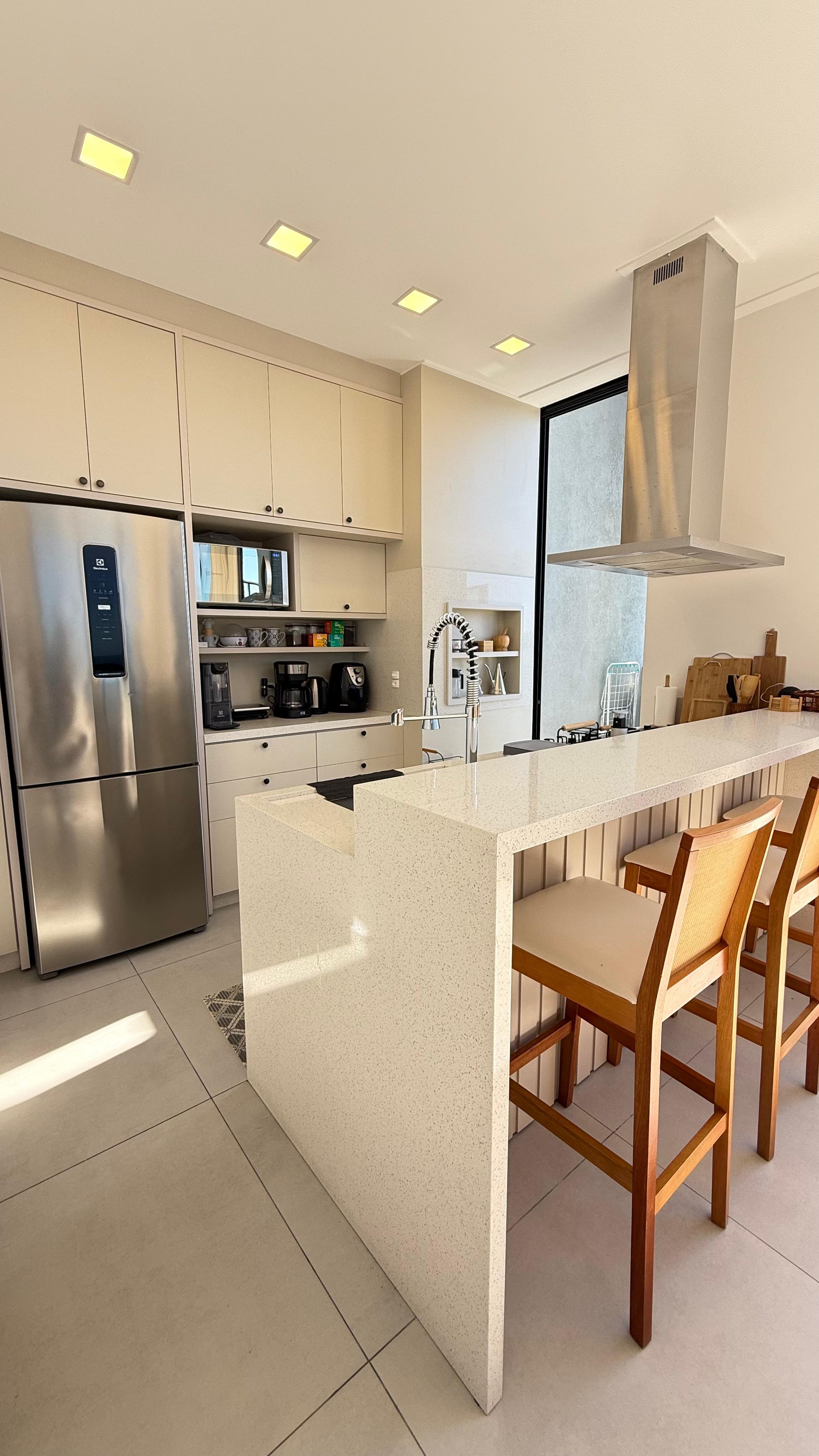 COBERTURA DE ALTO PADRÃO - COM VISTA MAR - PRAIA DE CANTO GRANDE