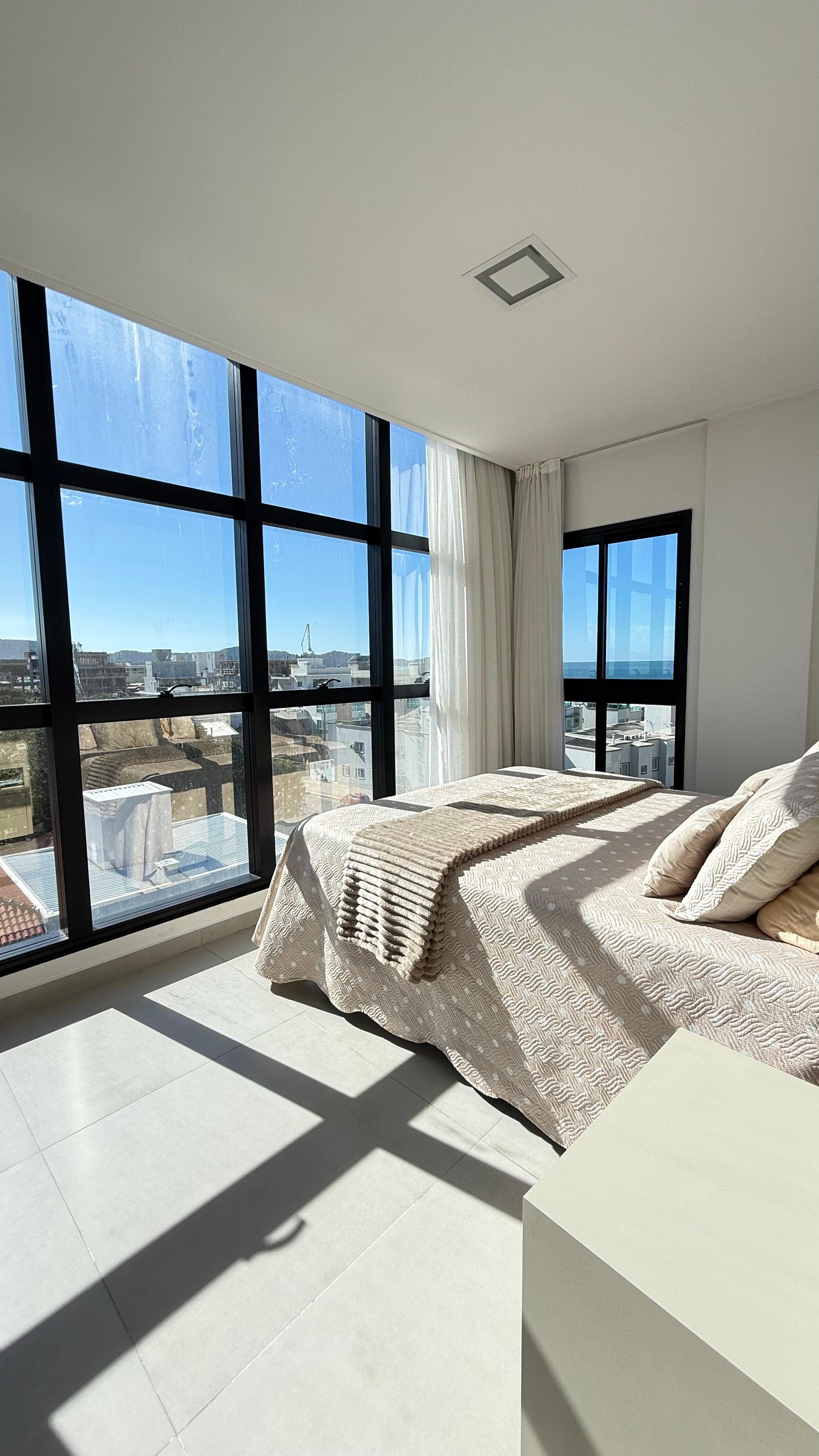 COBERTURA DE ALTO PADRÃO - COM VISTA MAR - PRAIA DE CANTO GRANDE