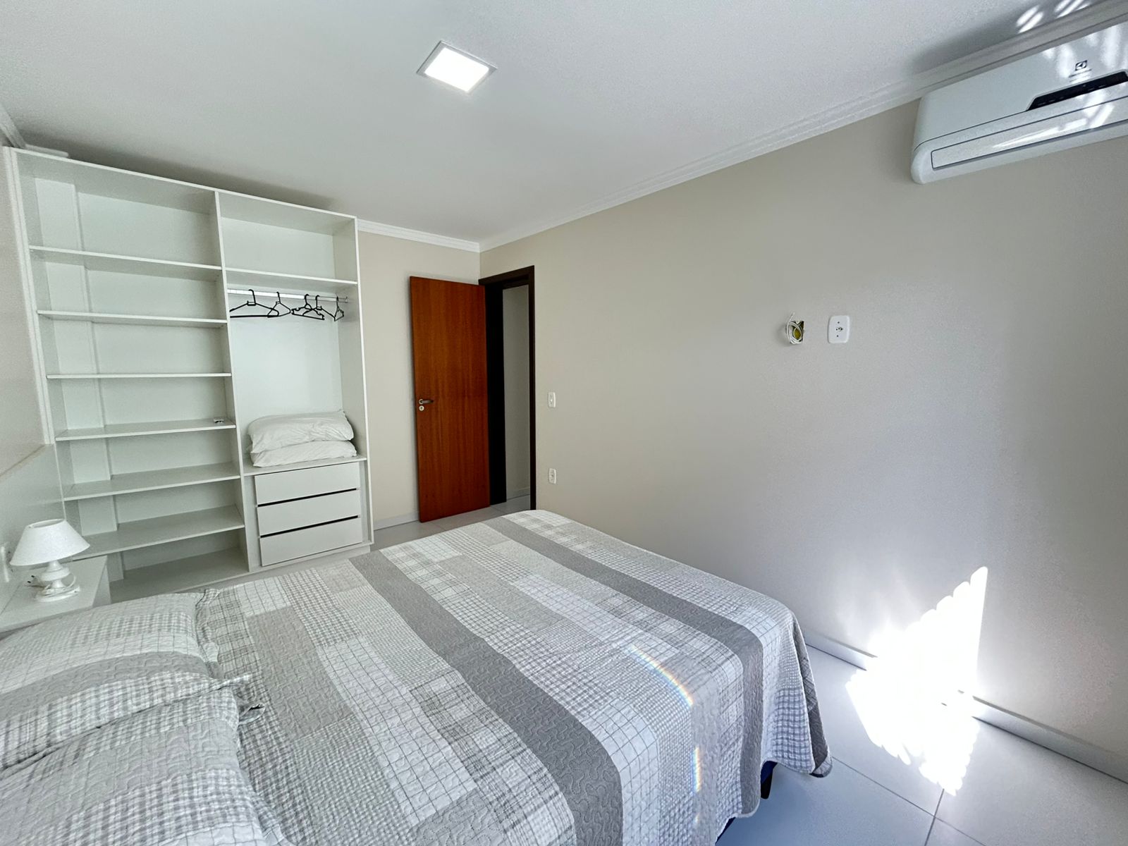 APARTAMENTO LOCAÇÃO PRAIA DE MARISCAL APTO 101