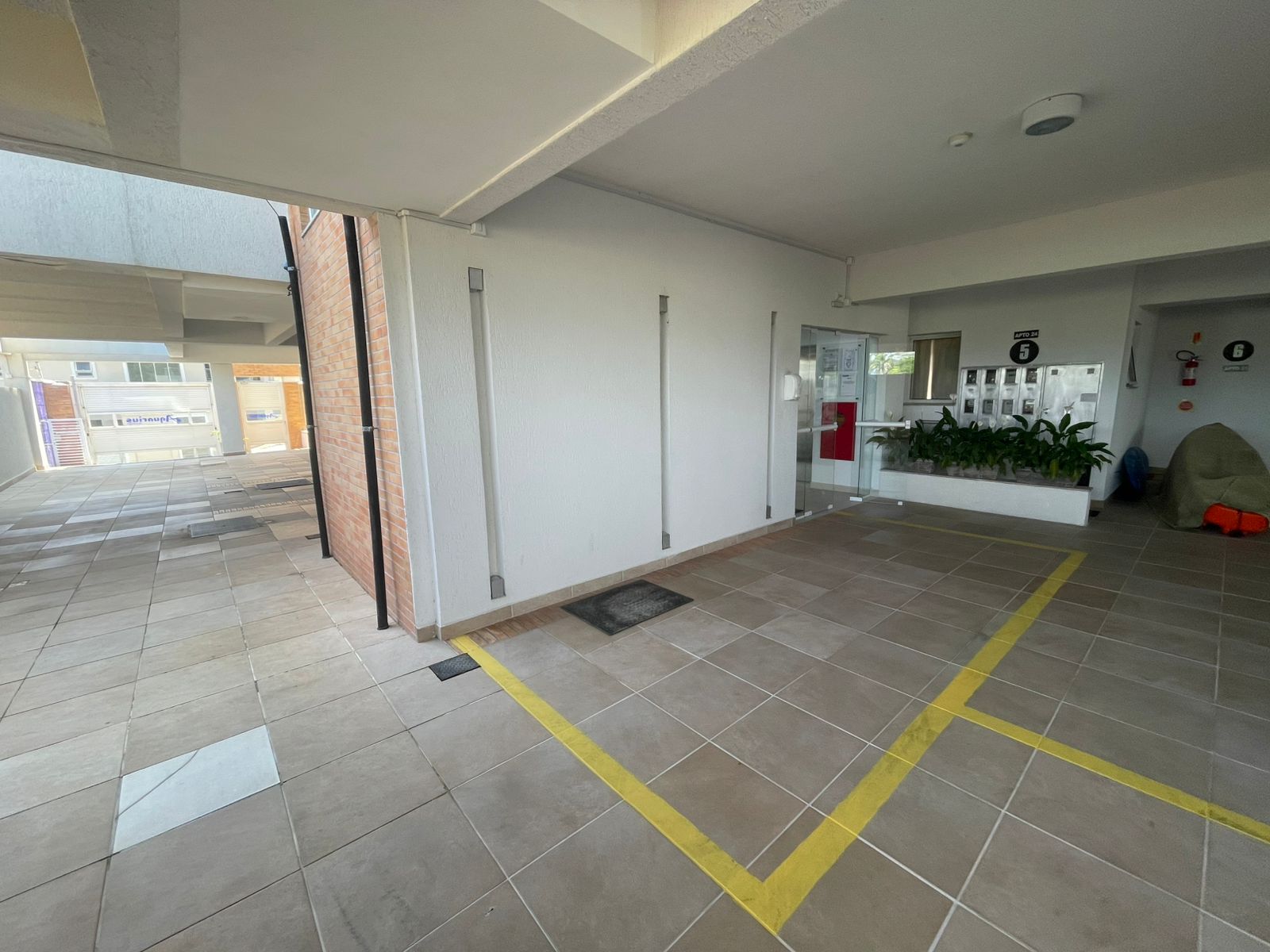 Apartamento de 02 Dormitórios em Bombinhas