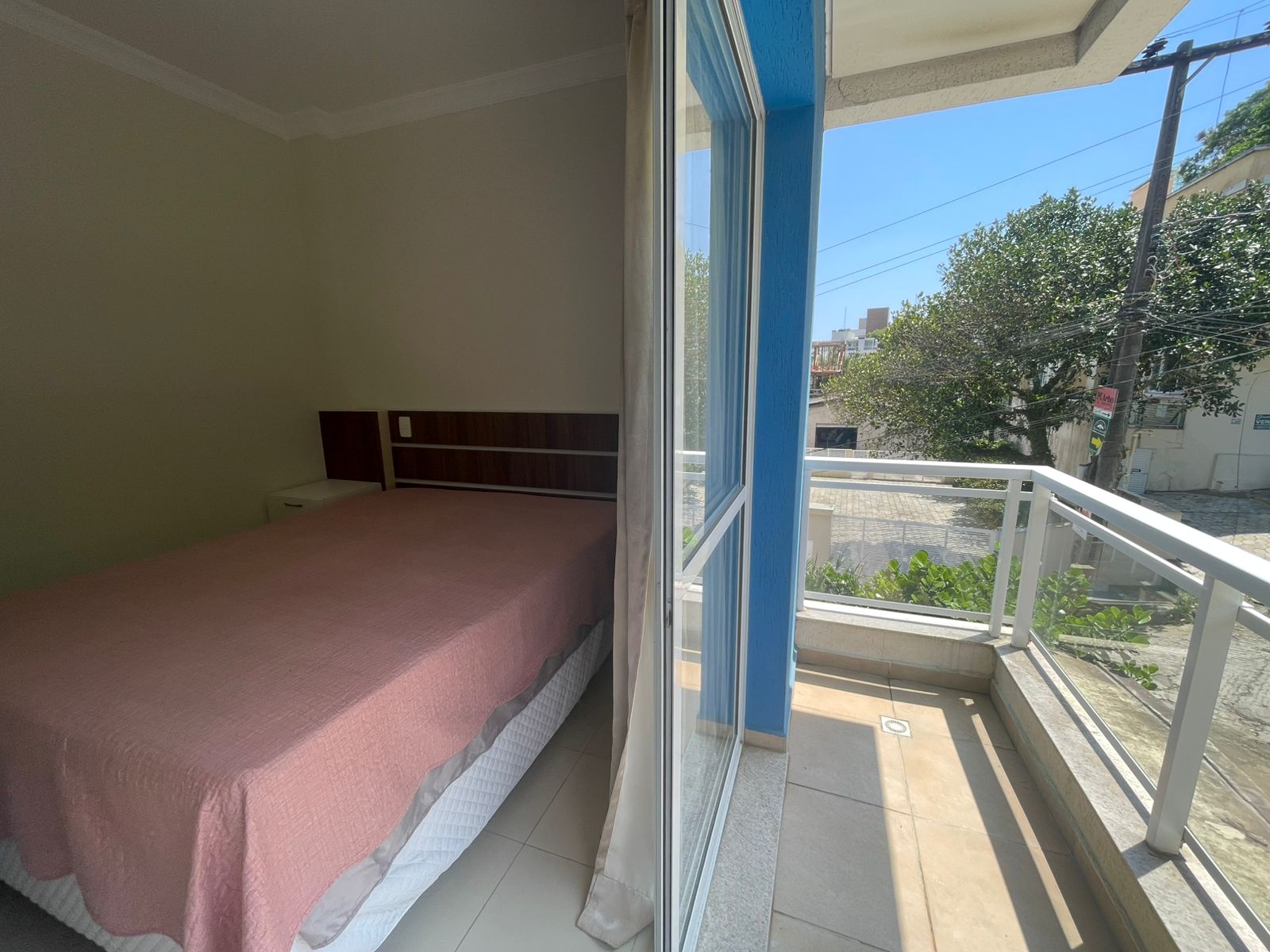 Apartamento de 02 Dormitórios em Bombinhas