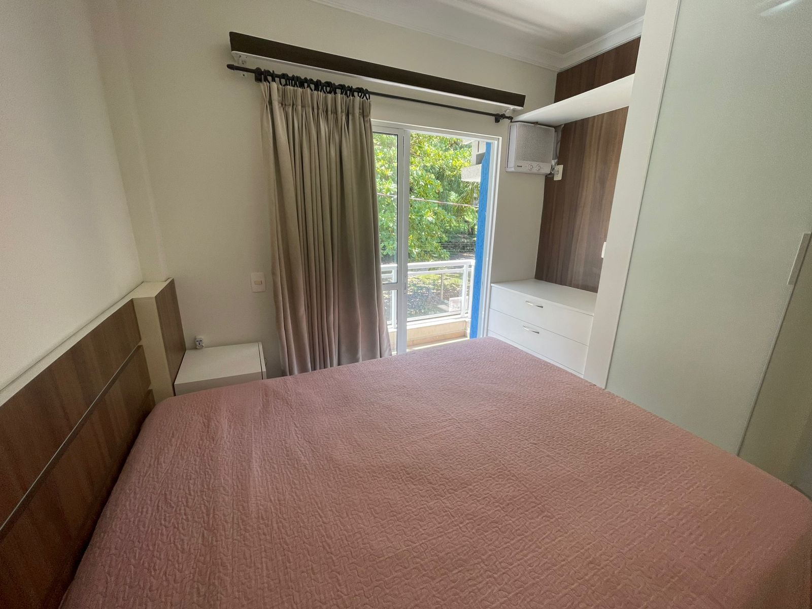 Apartamento de 02 Dormitórios em Bombinhas