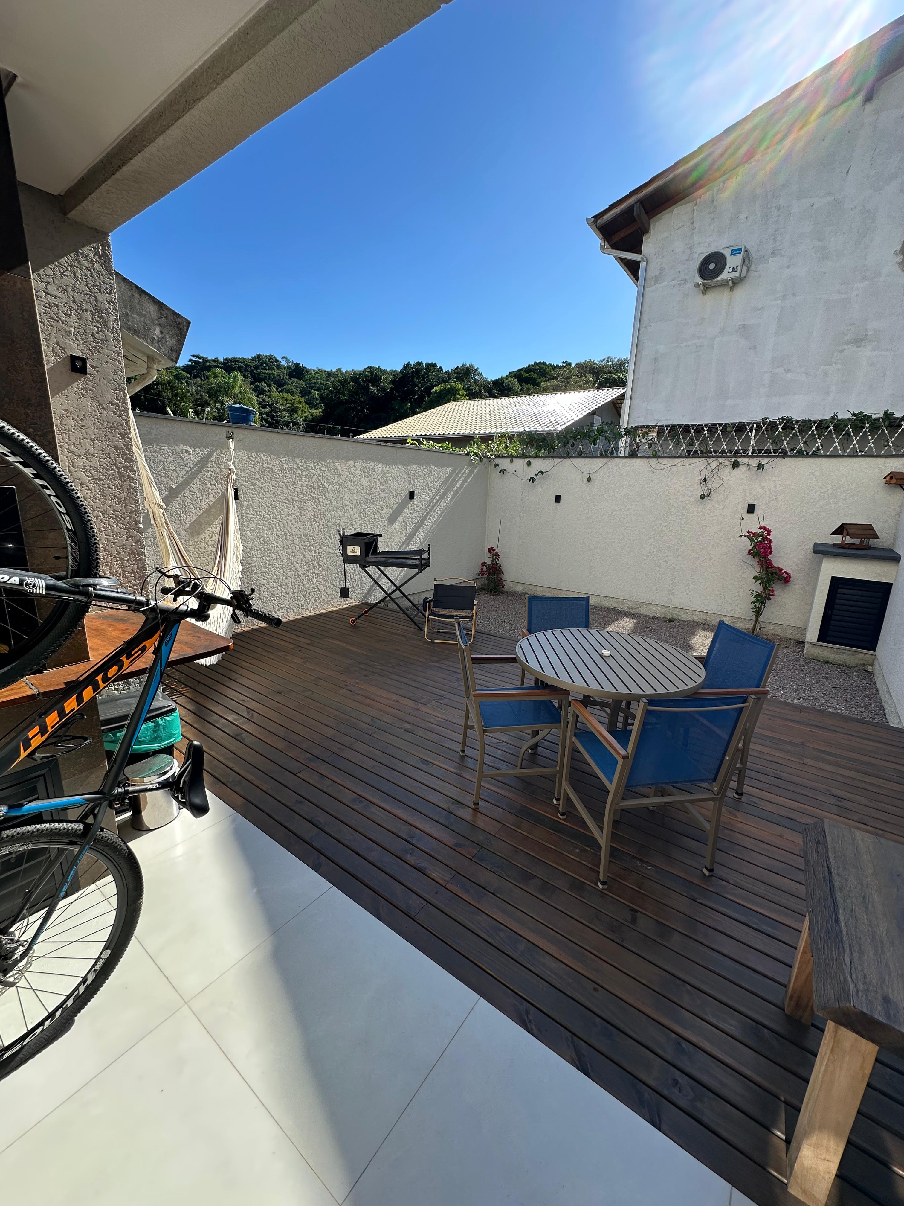 Casa Geminada na Praia de Mariscal